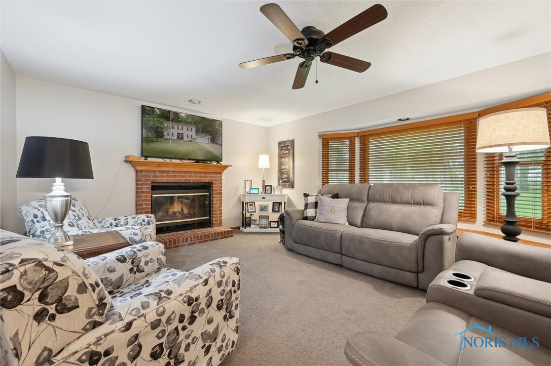 1949 Pinedale Drive, Toledo, Ohio image 12