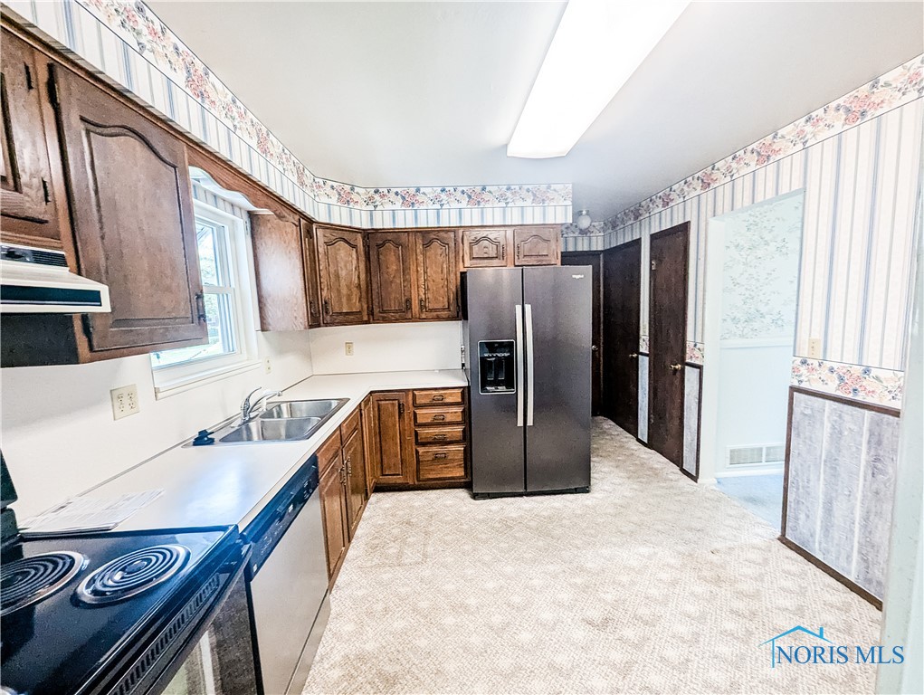 1006 Leonard Court, Fostoria, Ohio image 10