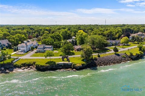 Tiny photo for 4520 E Cliff Road, Port Clinton, OH 43452 (MLS # 6136396)
