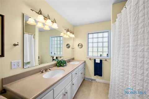 Tiny photo for 4520 E Cliff Road, Port Clinton, OH 43452 (MLS # 6136396)