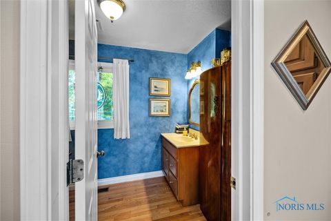 Tiny photo for 4520 E Cliff Road, Port Clinton, OH 43452 (MLS # 6136396)