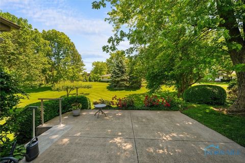 Tiny photo for 4520 E Cliff Road, Port Clinton, OH 43452 (MLS # 6136396)