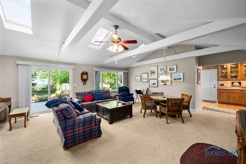 Tiny photo for 4520 E Cliff Road, Port Clinton, OH 43452 (MLS # 6136396)