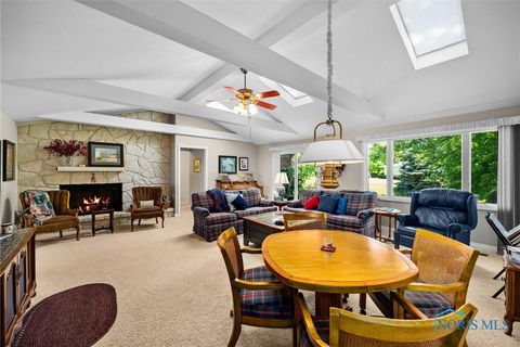 Tiny photo for 4520 E Cliff Road, Port Clinton, OH 43452 (MLS # 6136396)