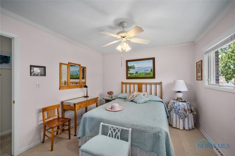 Tiny photo for 4520 E Cliff Road, Port Clinton, OH 43452 (MLS # 6136396)