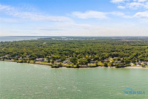 Tiny photo for 4520 E Cliff Road, Port Clinton, OH 43452 (MLS # 6136396)