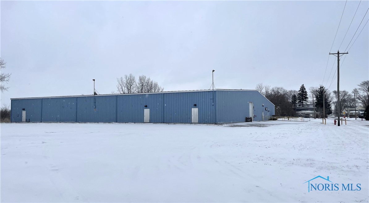 400 W Elm Street