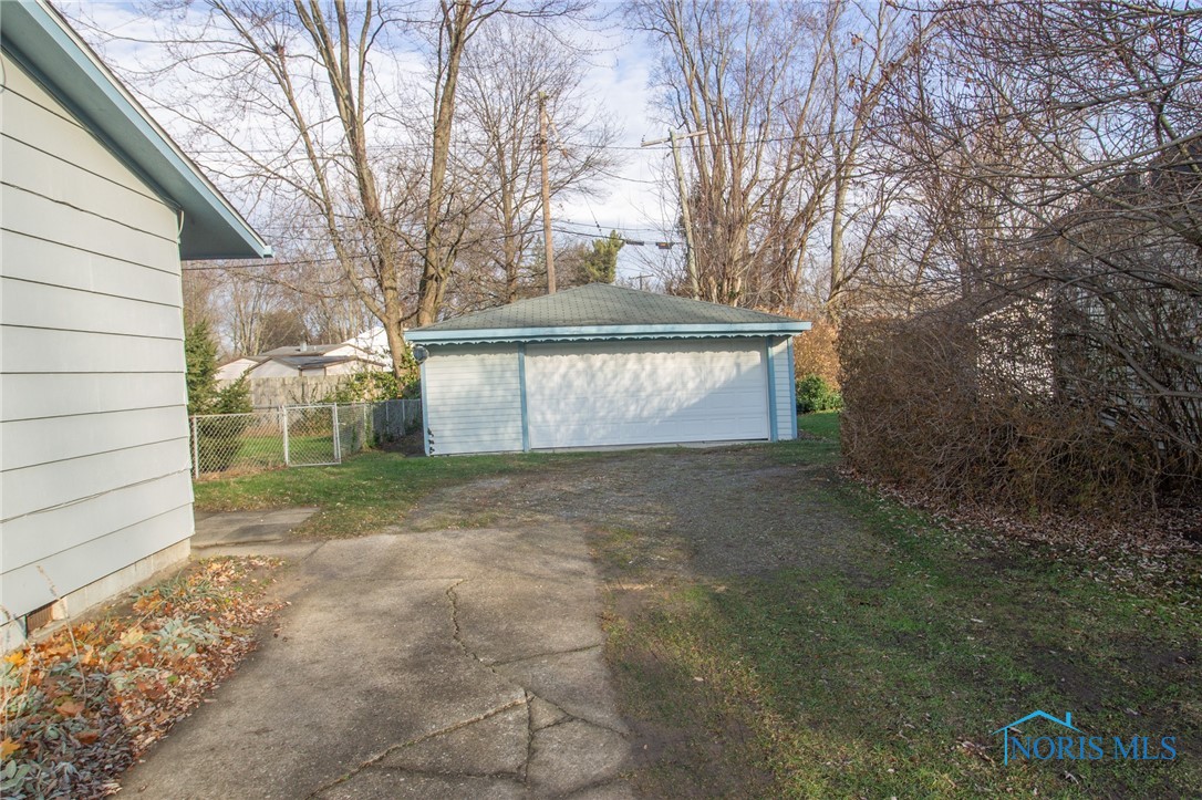 6116 W Bancroft Street, Toledo, Ohio image 2