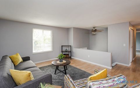 Tiny photo for 5457 Thornbrook Trail, Toledo, OH 43611 (MLS # 6136166)