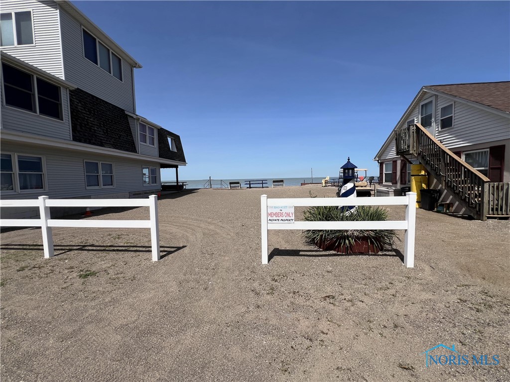 10119 W Locust Point Road, Oak Harbor, Ohio image 16