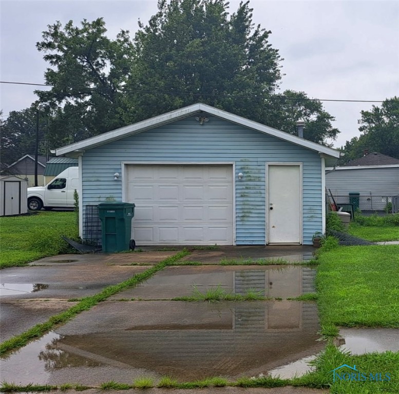 503 W 6th Street