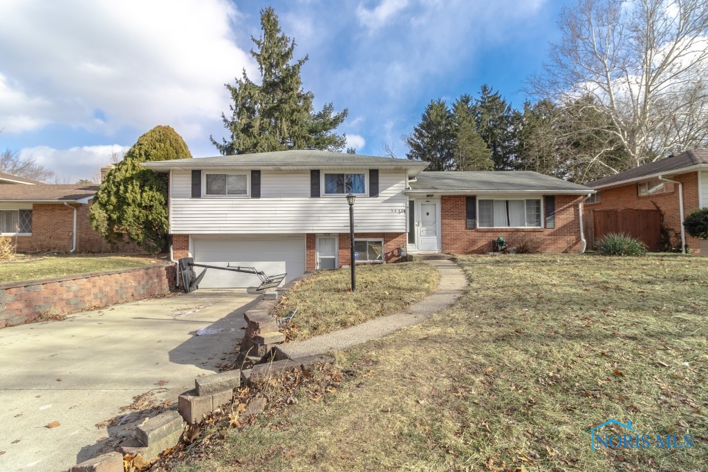 5442 Yermo Drive, Toledo, Ohio image 1