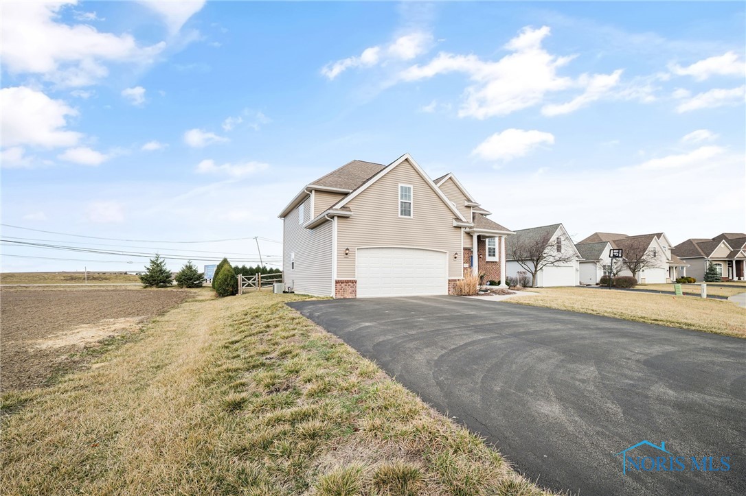 26229 Windy Trace Drive, Perrysburg, Ohio image 3
