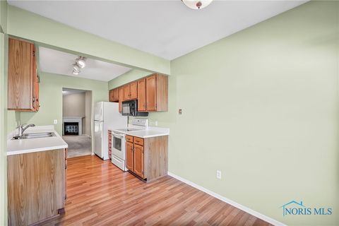 Tiny photo for 54 Homestead Place #54, Maumee, OH 43537 (MLS # 6136608)