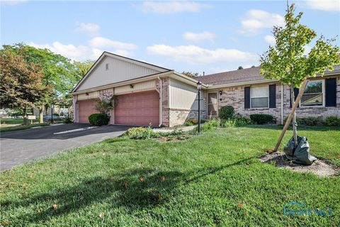Photo of 54 Homestead Place #54, Maumee, OH 43537 (MLS # 6136608)