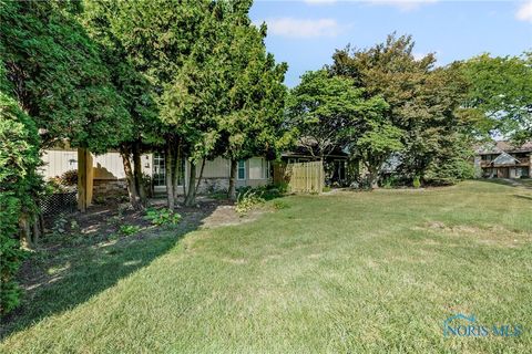 Tiny photo for 54 Homestead Place #54, Maumee, OH 43537 (MLS # 6136608)