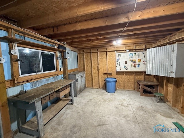 Findlay, Ohio 45840, United States, 3 Bedrooms Bedrooms, ,1 BathroomBathrooms,Residential,Active,221369