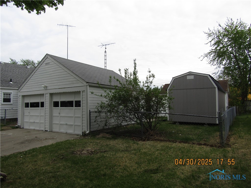4141 Douglas Road, Toledo, Ohio image 9