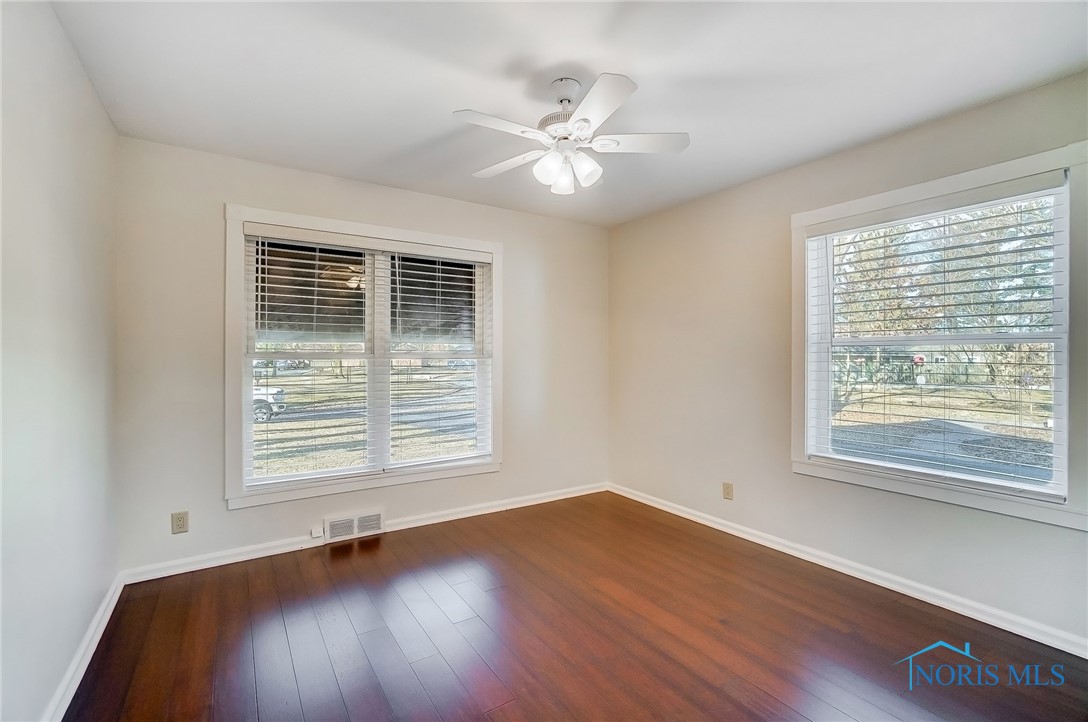 746 E Carisbrook Drive, Maumee, Ohio image 34