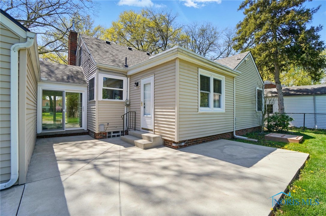 746 E Carisbrook Drive, Maumee, Ohio image 44