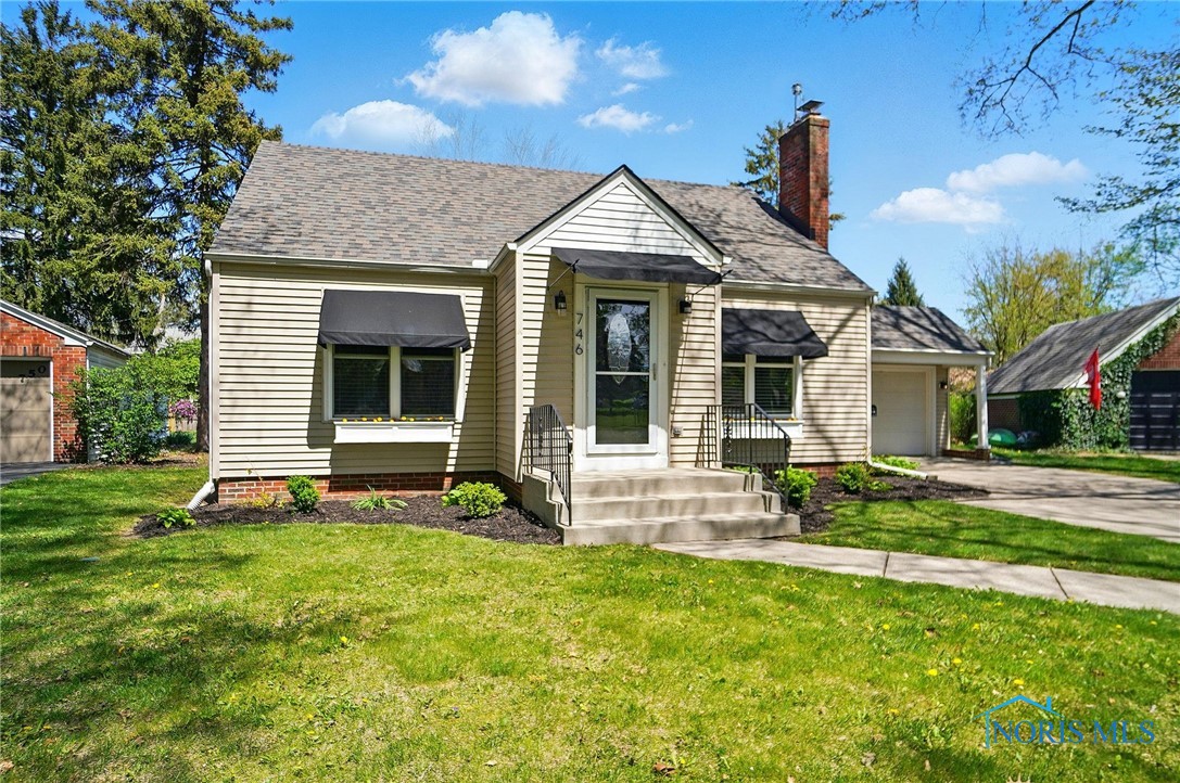 746 E Carisbrook Drive, Maumee, Ohio image 3