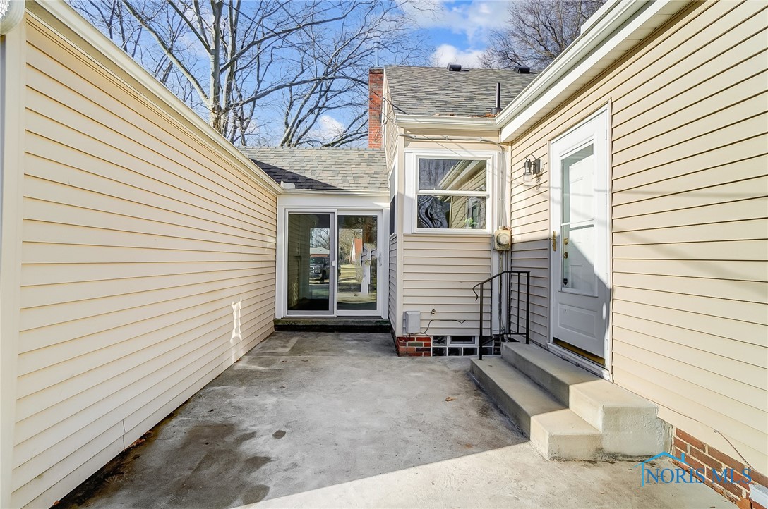 746 E Carisbrook Drive, Maumee, Ohio image 43