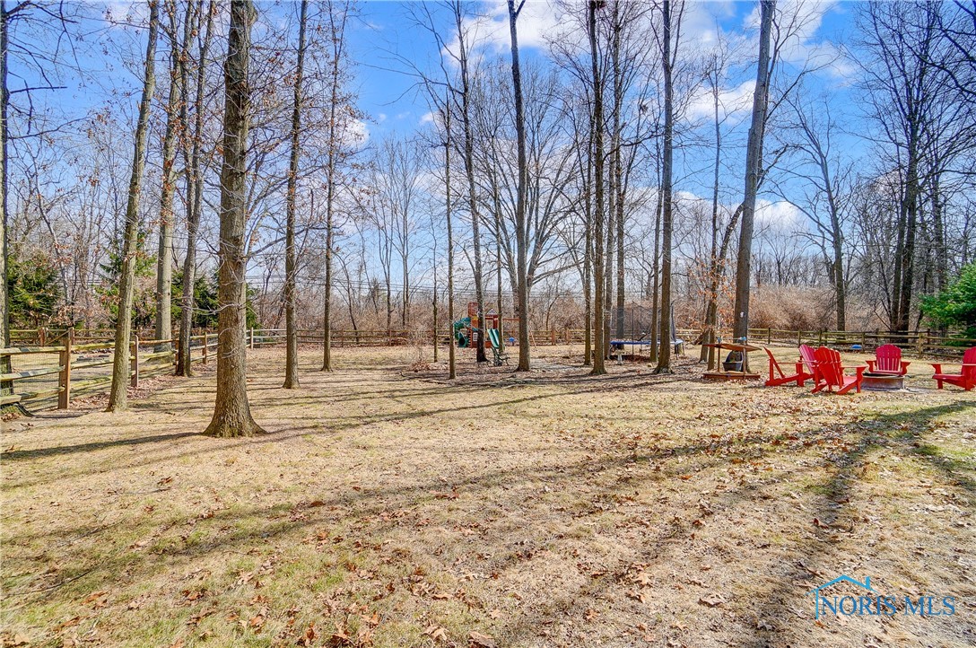 7221 Apache Trail, Holland, Ohio image 44