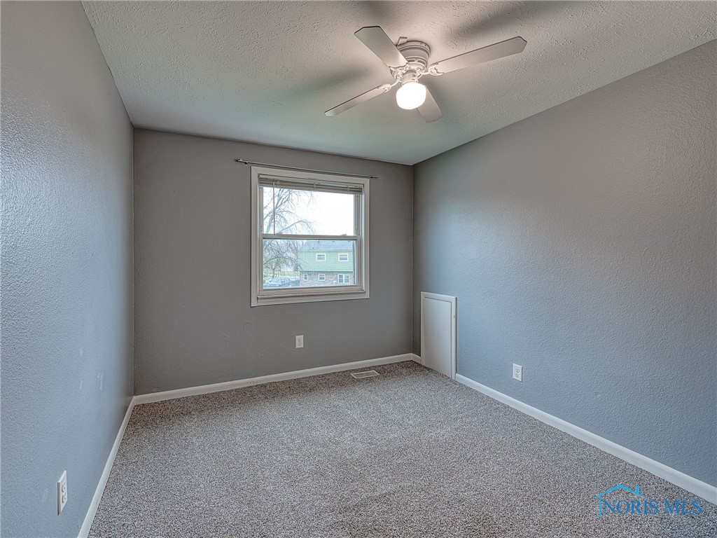 2220 Lehman Avenue, Toledo, Ohio image 21