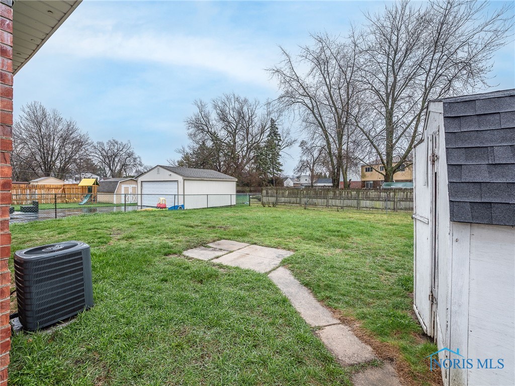 2220 Lehman Avenue, Toledo, Ohio image 33