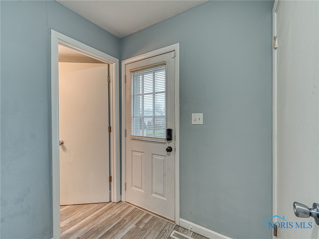 2220 Lehman Avenue, Toledo, Ohio image 12