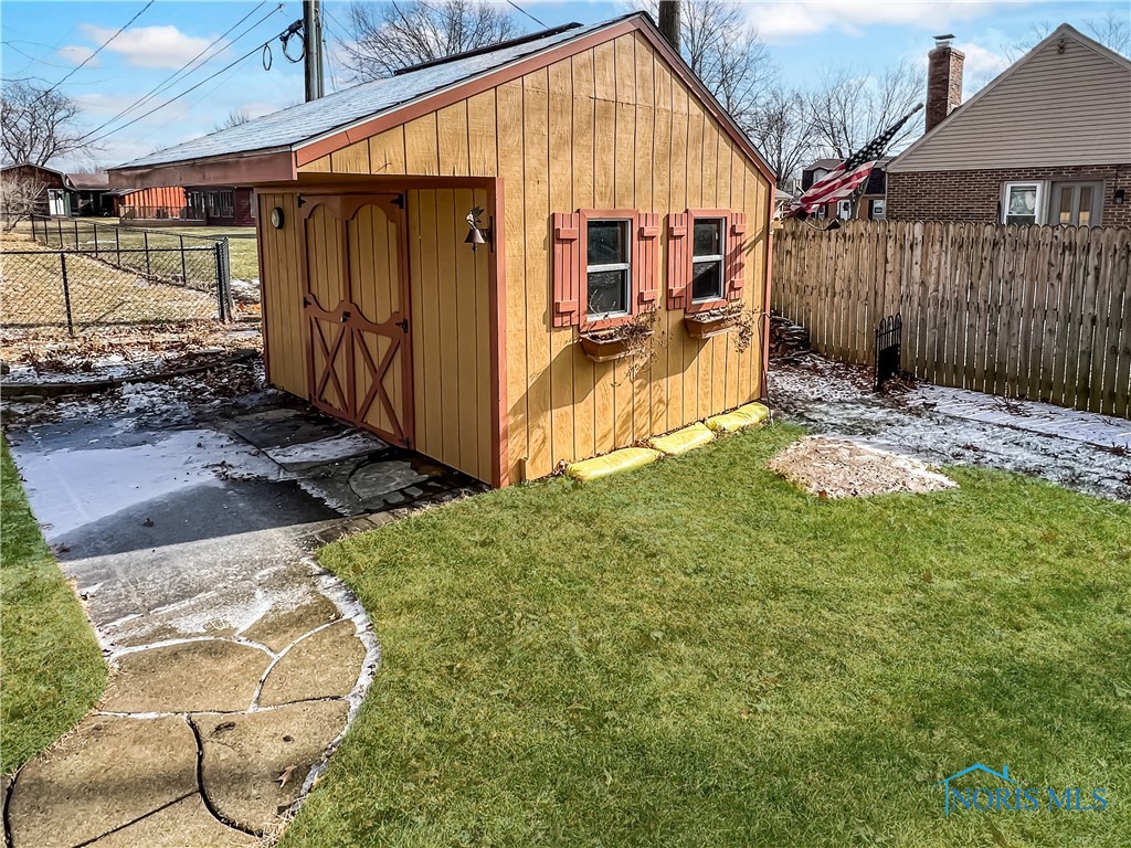 327 Northwood Drive, Defiance, Ohio image 6