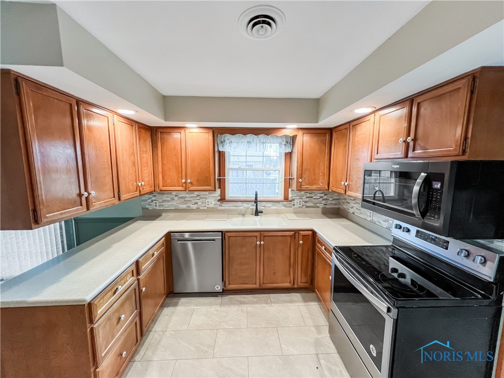 327 Northwood Drive, Defiance, Ohio image 18