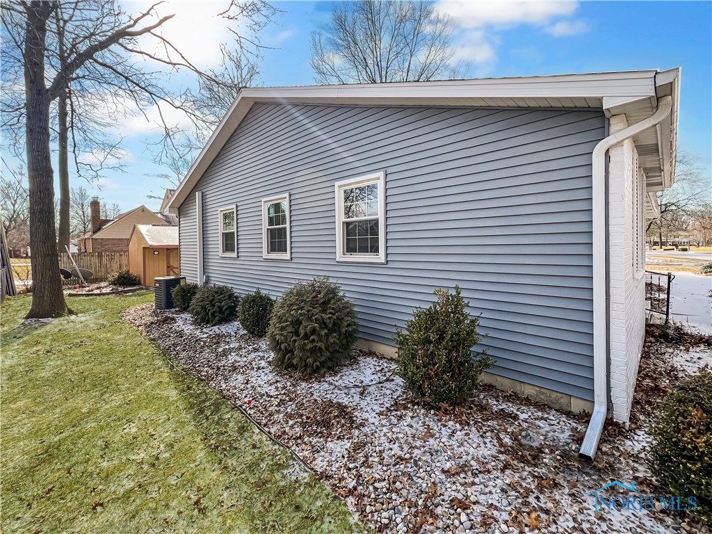 327 Northwood Drive, Defiance, Ohio image 7