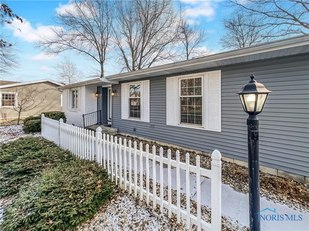 327 Northwood Drive, Defiance, Ohio image 9