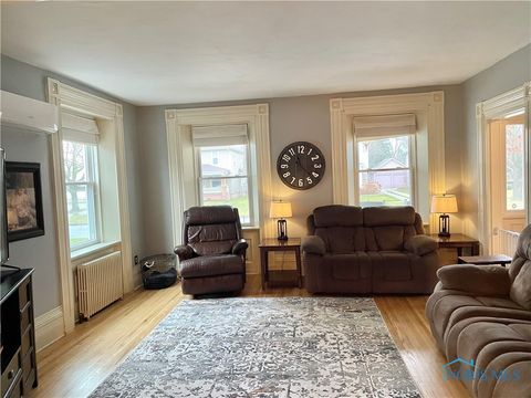 Tiny photo for 1006 Washington Avenue, Findlay, OH 45840 (MLS # 6136555)