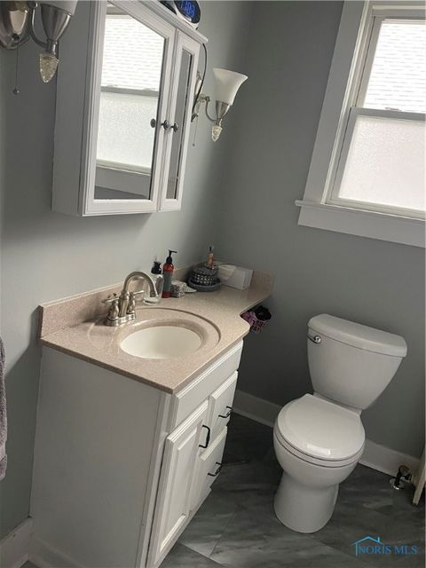 Tiny photo for 1006 Washington Avenue, Findlay, OH 45840 (MLS # 6136555)