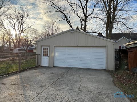 Tiny photo for 1006 Washington Avenue, Findlay, OH 45840 (MLS # 6136555)