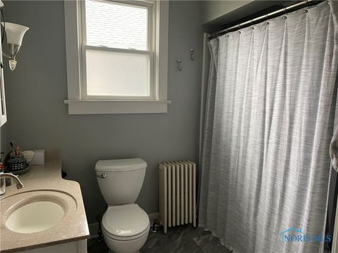 Tiny photo for 1006 Washington Avenue, Findlay, OH 45840 (MLS # 6136555)