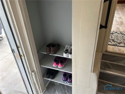 Tiny photo for 1006 Washington Avenue, Findlay, OH 45840 (MLS # 6136555)