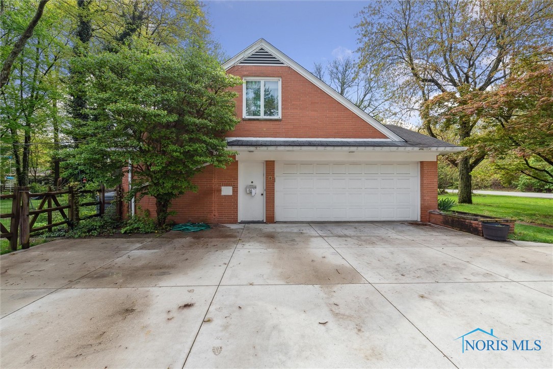 3448 Corey Road, Toledo, Ohio image 32