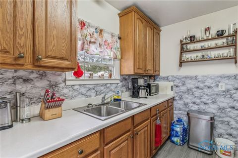 Tiny photo for 207 W Culbertson Street, Fostoria, OH 44830 (MLS # 6136900)