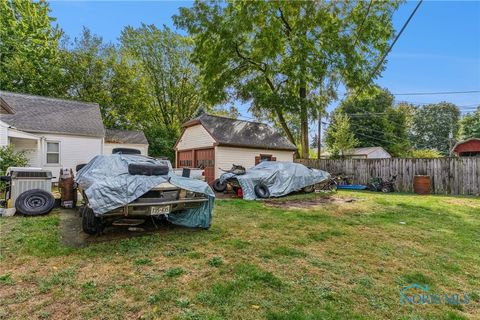 Tiny photo for 207 W Culbertson Street, Fostoria, OH 44830 (MLS # 6136900)