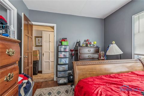 Tiny photo for 207 W Culbertson Street, Fostoria, OH 44830 (MLS # 6136900)