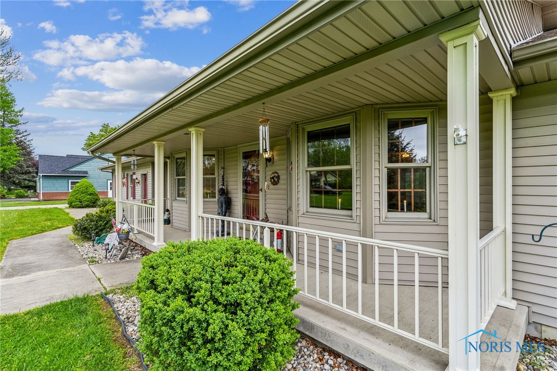 1629 Lockwood Road, Findlay, Ohio image 3