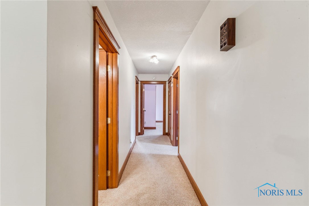 1629 Lockwood Road, Findlay, Ohio image 19