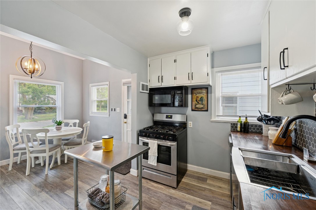 3255 Sherbrooke Road, Toledo, Ohio image 17