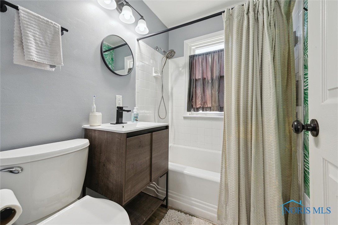 3255 Sherbrooke Road, Toledo, Ohio image 25