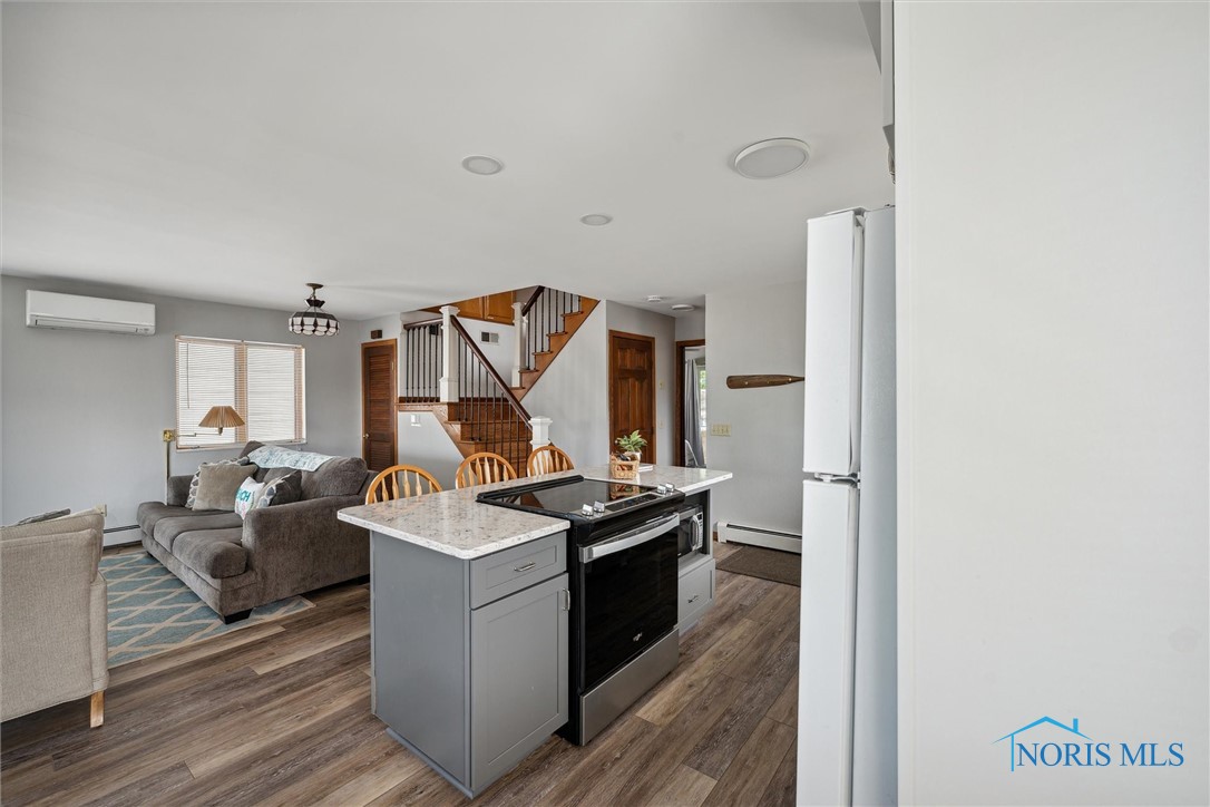 6807 Pearl Avenue, Oak Harbor, Ohio image 12