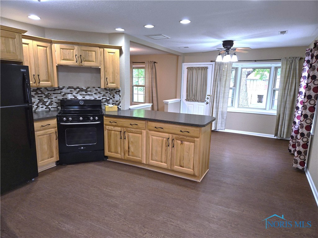 5928 Greenacre Road, Toledo, Ohio image 14