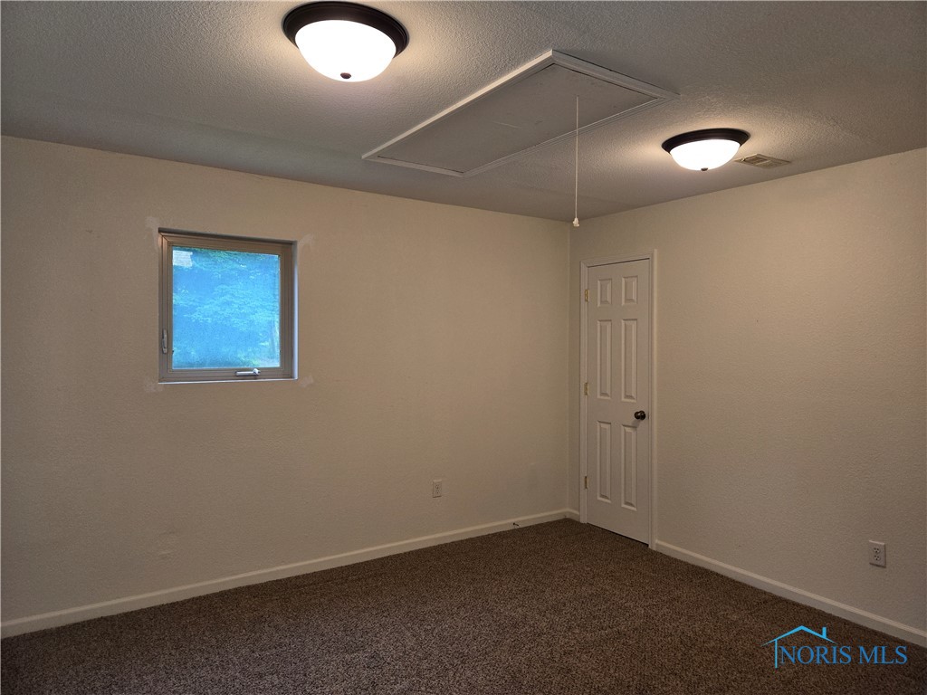5928 Greenacre Road, Toledo, Ohio image 20